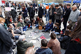Nuit Debout - Paris - Musée Debout - 48 mars 05.jpg